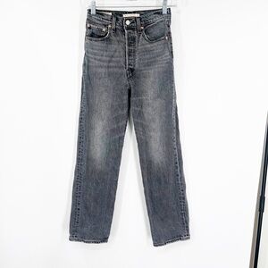 Levi’s Ribcage Straight Ankle Jeans Button Fly Gray